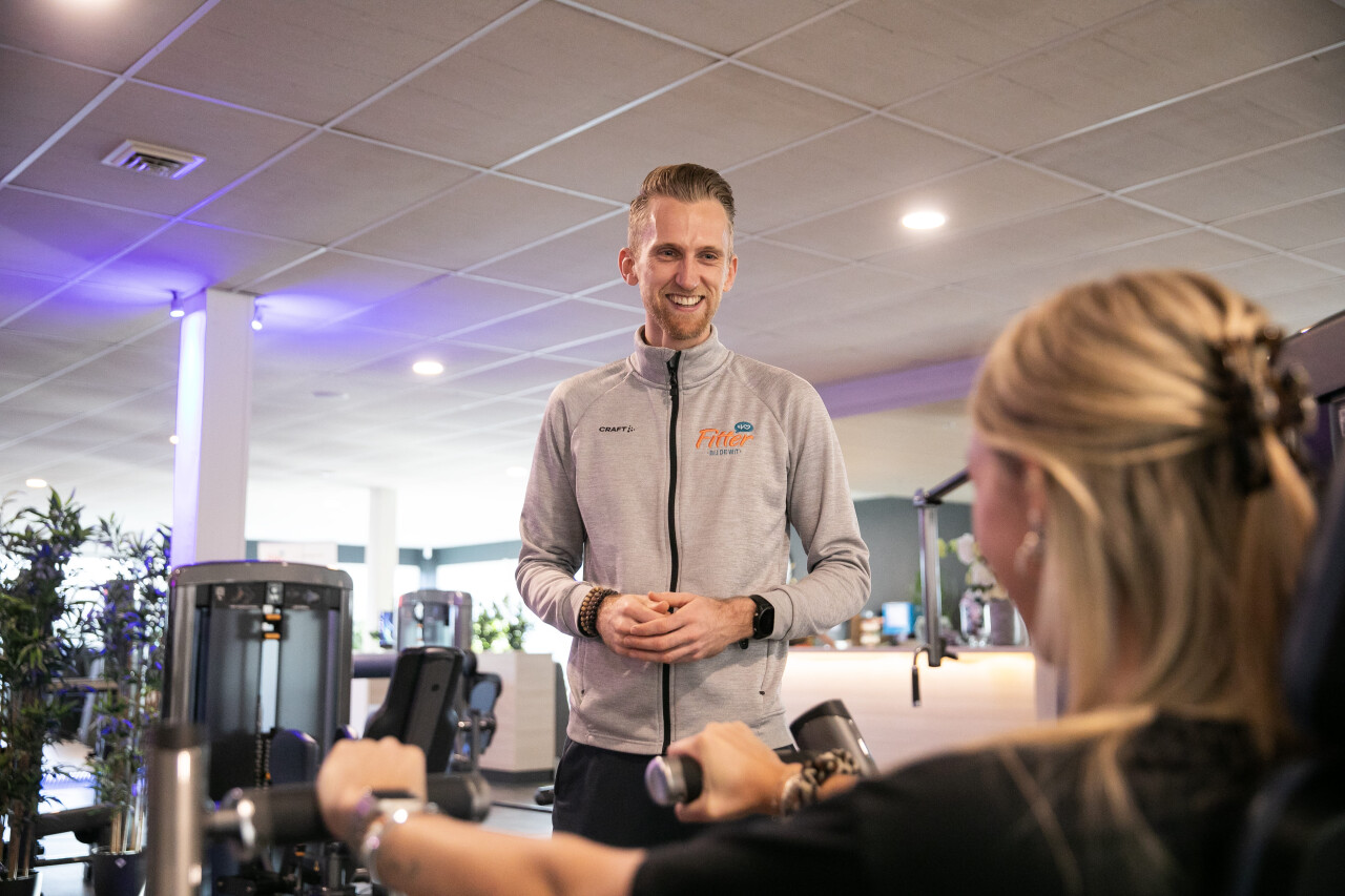 Fitter -bijdewit-